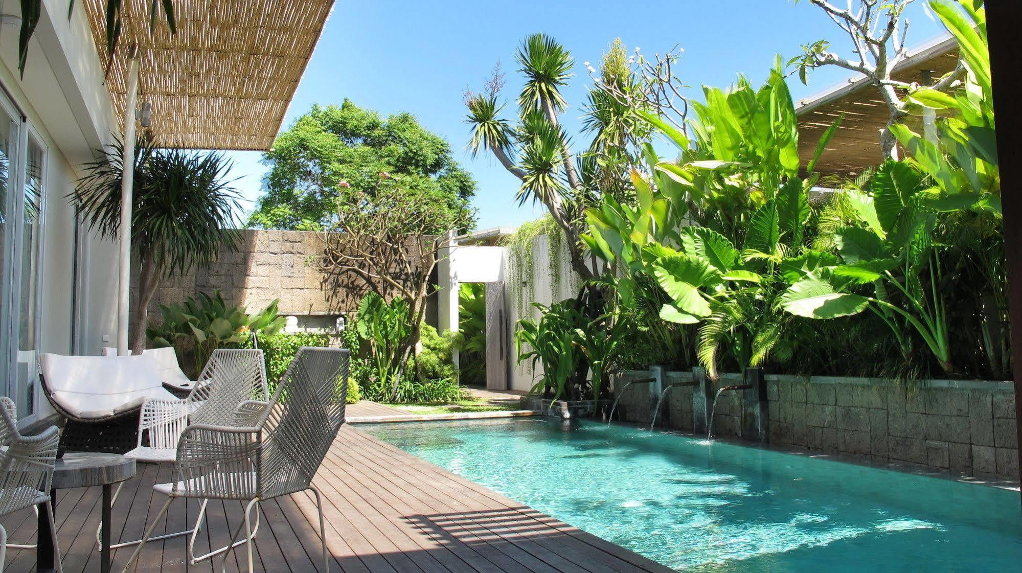 Hu'U Villas Seminyak Exterior foto
